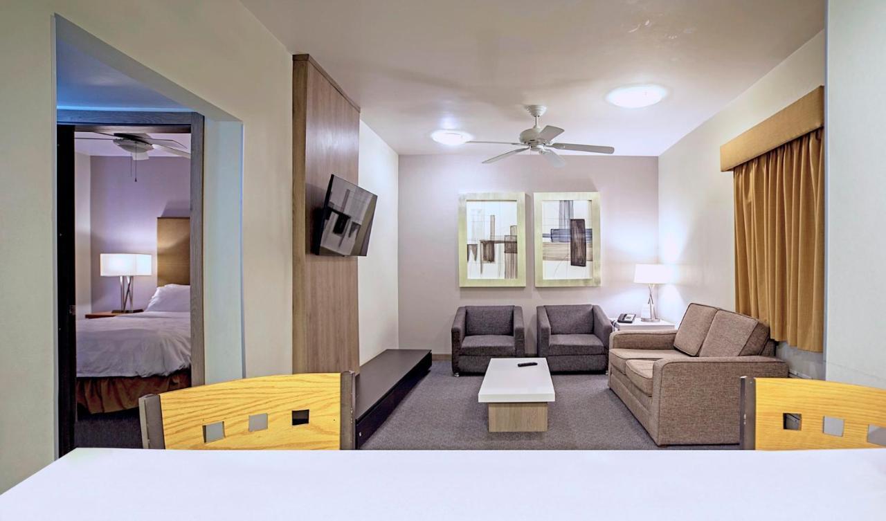 Holiday Inn & Suites Chihuahua Expo By Ihg Τσιχουάχουα Εξωτερικό φωτογραφία